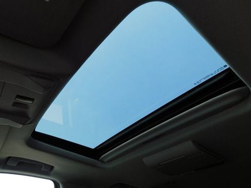 Used 2020 GMC Yukon Denali w/ Denali Ultimate Package image 31