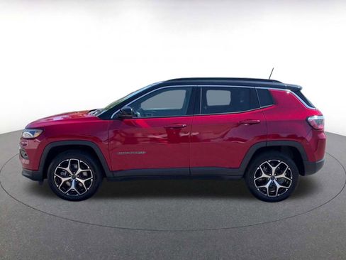 Used 2025 Jeep Compass Limited AWD/4WD image 9