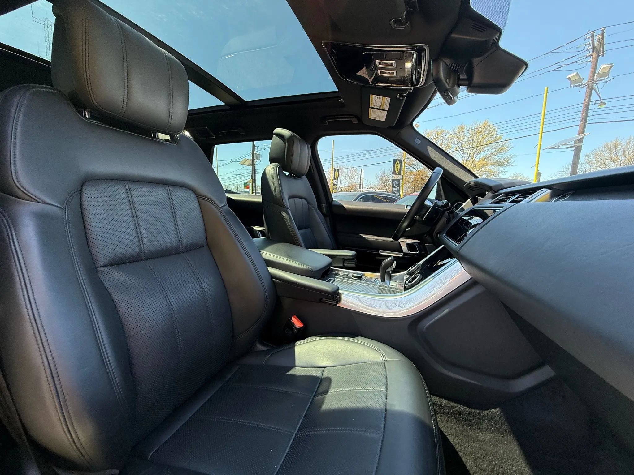 Used 2018 Land Rover Range Rover Sport Supercharged AWD/4WD image 22