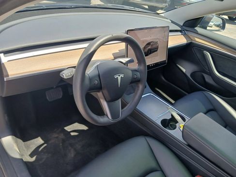 Used 2023 Tesla Model 3 Standard Range RWD image 7