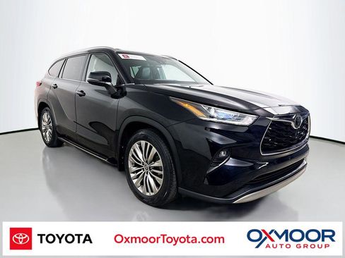 Certified 2021 Toyota Highlander Platinum image 1
