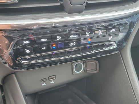 New 2026 Buick Encore GX Avenir w/ Avenir Technology Package image 15