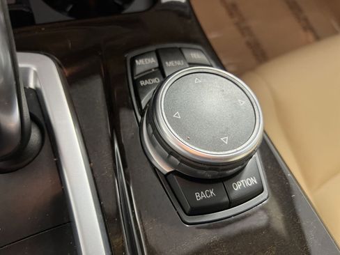 Used 2015 BMW 535i xDrive Sedan image 33