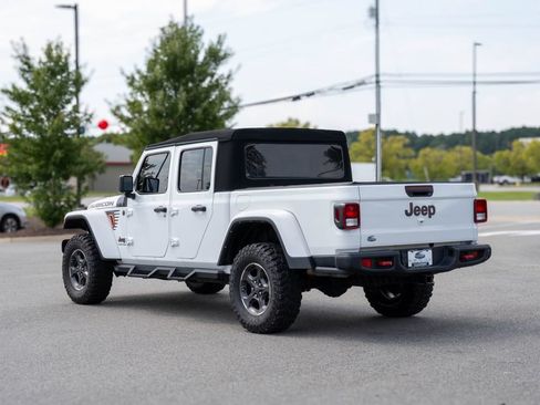 Used 2023 Jeep Gladiator Rubicon w/ Cold Weather Group AWD/4WD image 3