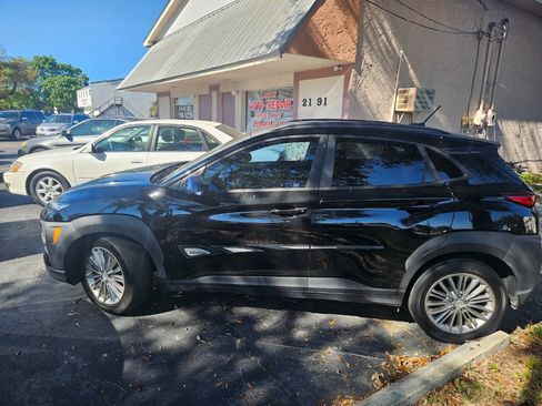 Used 2018 Hyundai Kona SEL w/ SEL Tech Package 02 image 4