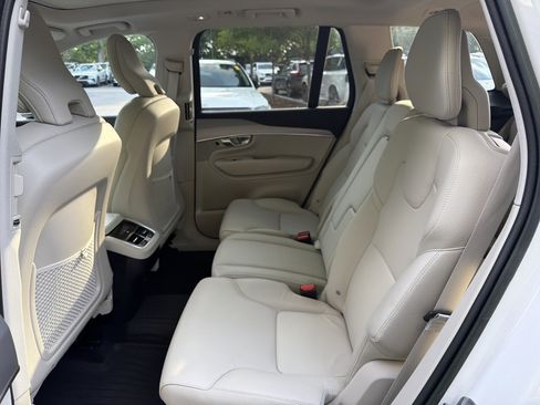 Certified 2023 Volvo XC90 B5 Core w/ Protection Package Premier AWD/4WD image 32