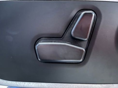 Used 2023 RAM 1500 Laramie image 13