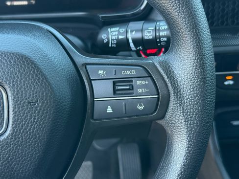Used 2025 Honda CR-V EX image 18