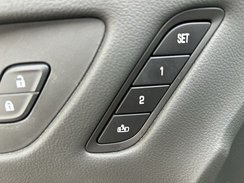 Used 2017 Buick Envision Premium w/ Driver Confidence Package AWD/4WD image 19