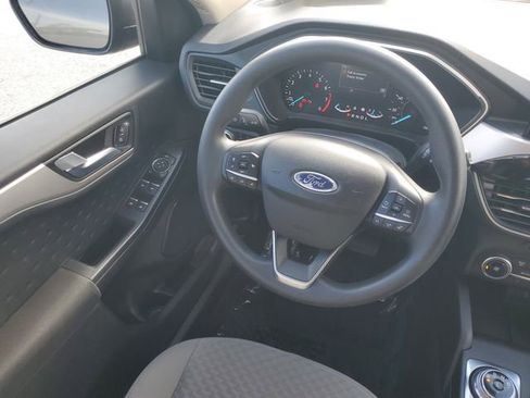 Certified 2020 Ford Escape SE image 10