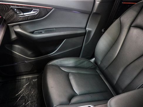 Used 2021 Audi Q8 Premium Plus image 34