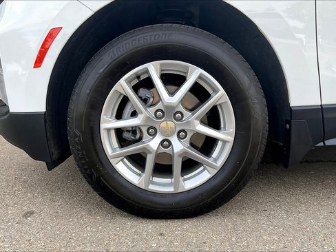 Used 2023 Chevrolet Equinox LT w/ LPO, Floor Liner Package image 22