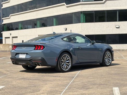 Used 2024 Ford Mustang GT Premium RWD image 3