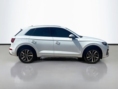 Used 2021 Audi Q5 2.0T Premium w/ Convenience Package image 4