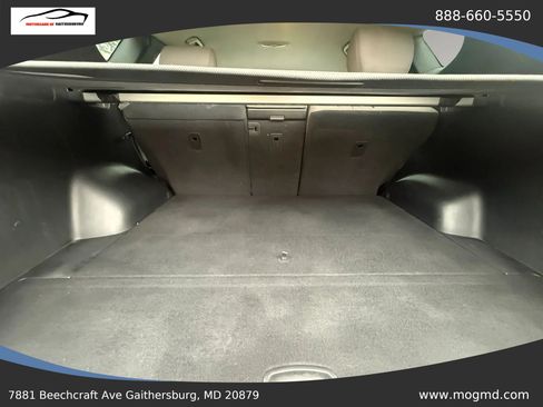 Used 2017 Hyundai Santa Fe Sport FWD image 31