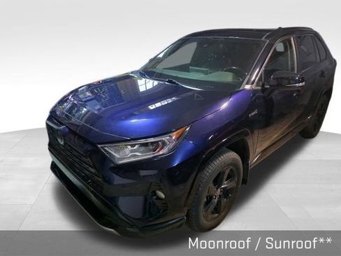 Used 2020 Toyota RAV4 XSE AWD/4WD image 6