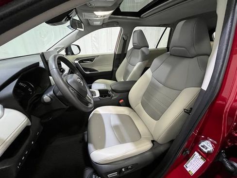 Used 2025 Toyota RAV4 XLE Premium w/ Weather Package AWD/4WD image 9