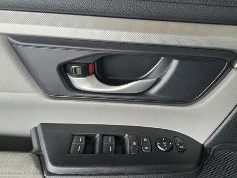 Used 2021 Honda CR-V LX image 11