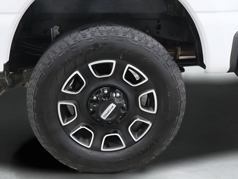 Used 2025 Ford F250 Platinum AWD/4WD image 39