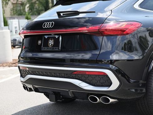 New 2026 Audi SQ5 Prestige AWD/4WD image 9