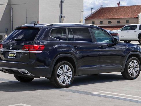 Used 2019 Volkswagen Atlas SE w/ Towing Package FWD image 4