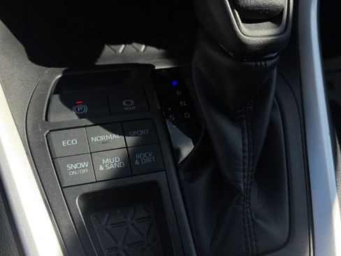 Used 2023 Toyota RAV4 XLE w/ Convenience Package image 22