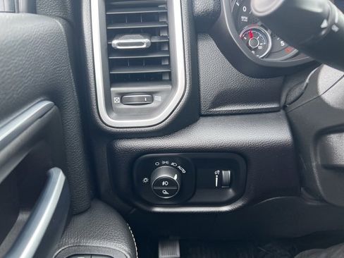 Used 2025 RAM 2500 Big Horn image 19