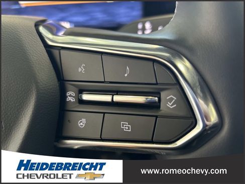 Used 2024 Chevrolet Blazer EV LT AWD/4WD image 20