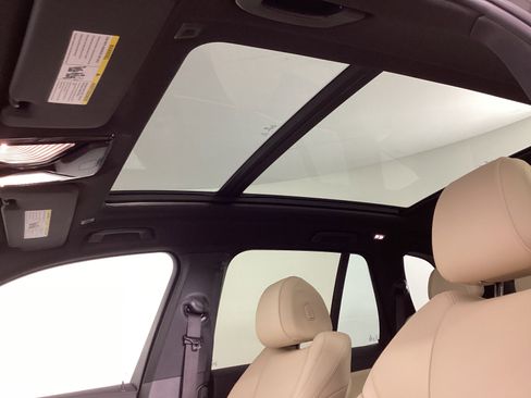 Used 2021 BMW X5 xDrive40i w/ Convenience Package image 31