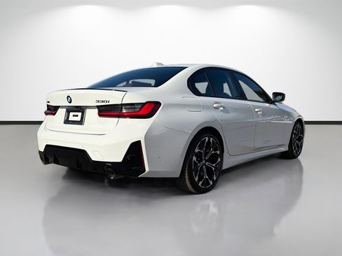 New 2026 BMW 330i xDrive Sedan w/ M Sport Package image 3