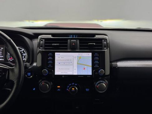 Used 2023 Toyota 4Runner TRD Off-Road Premium image 4