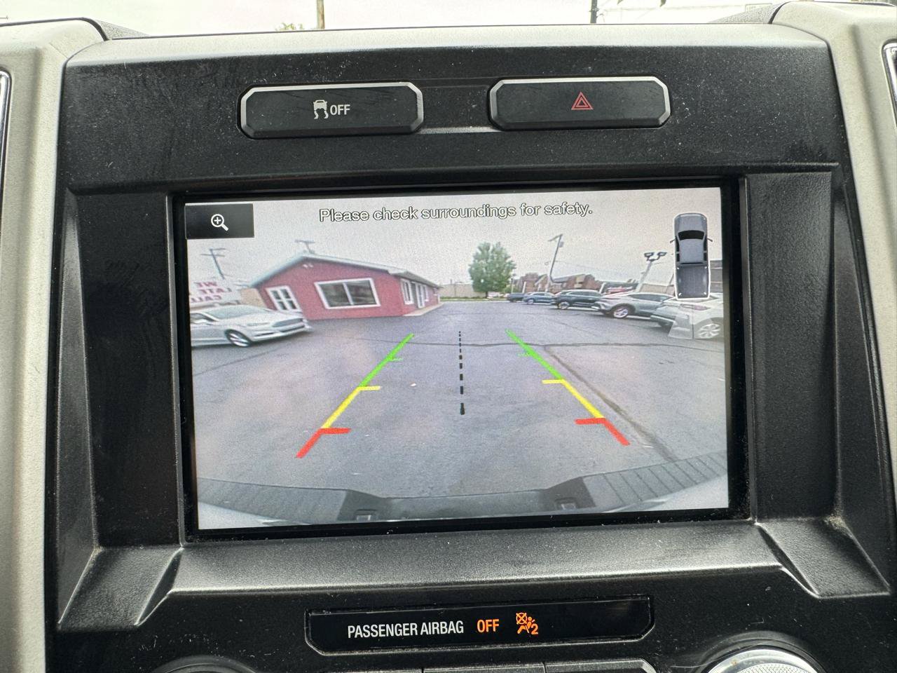 Used 2015 Ford F150 Lariat w/ Equipment Group 502A Luxury AWD/4WD image 24