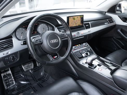 Used 2013 Audi S8 4.0T image 10