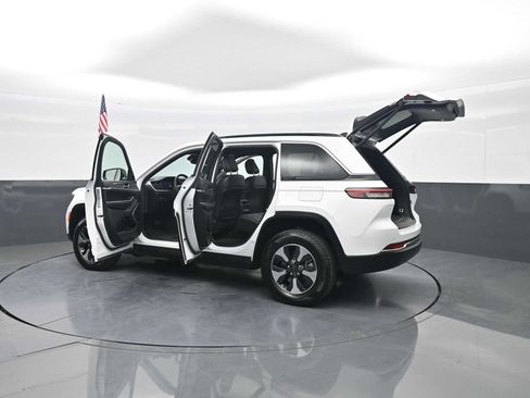 Used 2024 Jeep Grand Cherokee Limited 4xe AWD/4WD image 30