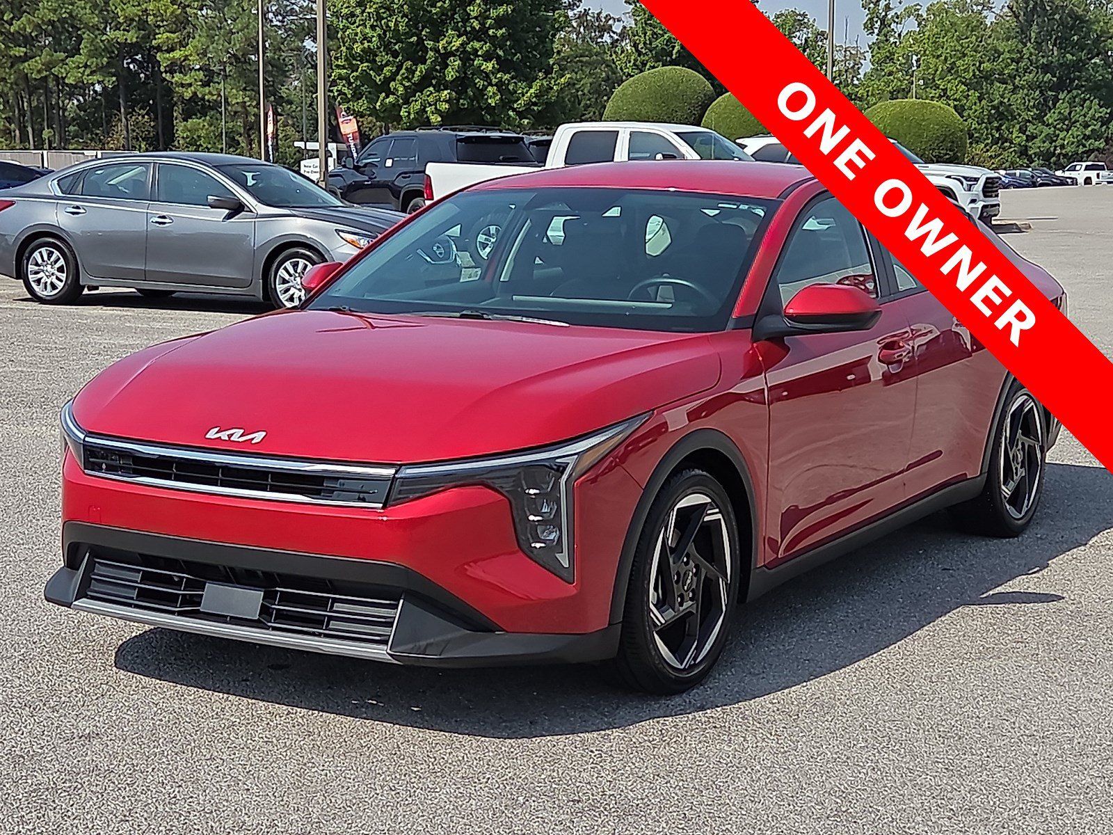Used 2025 Kia K4 EX FWD image 2