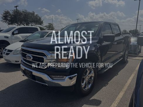 Used 2022 Ford F150 XLT w/ Equipment Group 302A High AWD/4WD image 2