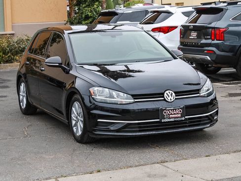 Used 2019 Volkswagen Golf 4-Door FWD image 3