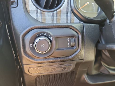 New 2026 Jeep Wrangler Unlimited Sport AWD/4WD image 21