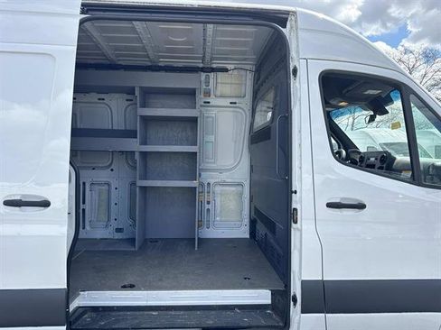Used 2022 Mercedes-Benz Sprinter 2500 image 26