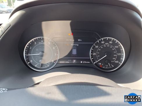 Used 2023 Nissan Armada SV image 9