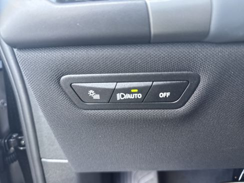 New 2026 BMW iX xDrive60 image 22