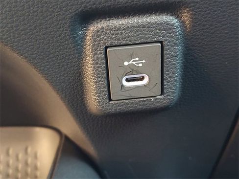 Used 2025 Toyota Corolla SE image 20