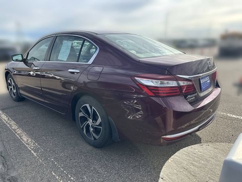 Used 2016 Honda Accord LX image 4