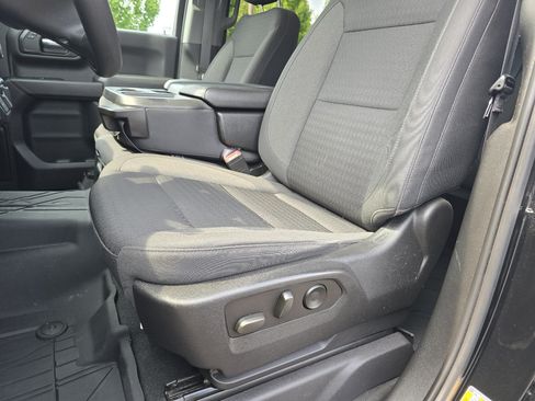 Used 2022 Chevrolet Silverado 1500 Custom w/ LPO, Dark Essentials Package AWD/4WD image 29