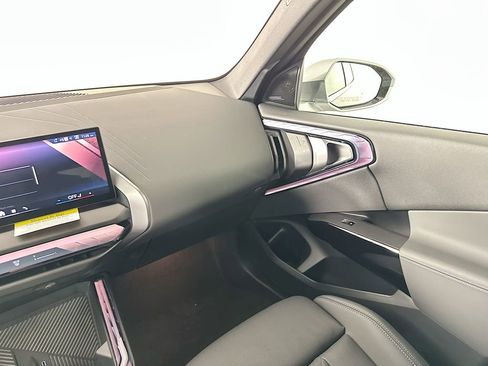 New 2026 BMW X3 xDrive30 w/ Premium Package image 30