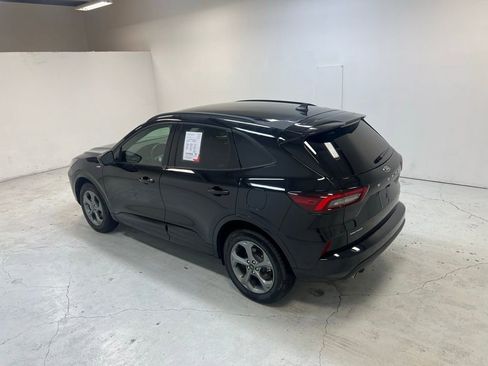 Used 2024 Ford Escape ST-Line image 5