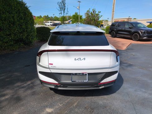 New 2025 Kia EV6 Light RWD image 6
