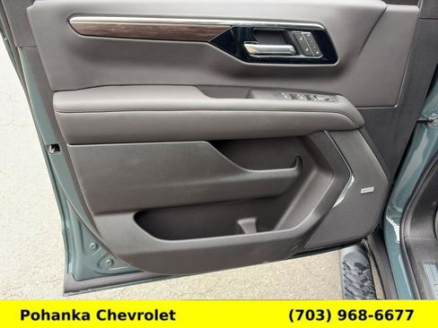 New 2026 Chevrolet Suburban Z71 w/ Comfort Package AWD/4WD image 24