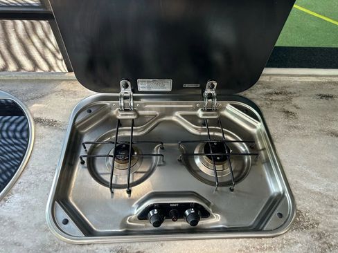 Used 2016 Mercedes-Benz Sprinter 3500 image 42