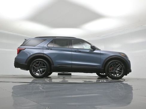 New 2026 Ford Explorer ST AWD/4WD image 46
